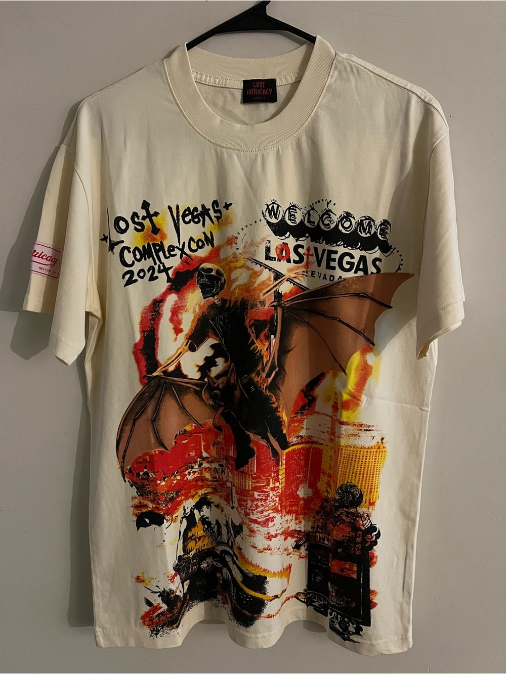 Lost Graphic Cream Short-Sleeve 'Las Vegas' Tee with Red & Orange Print